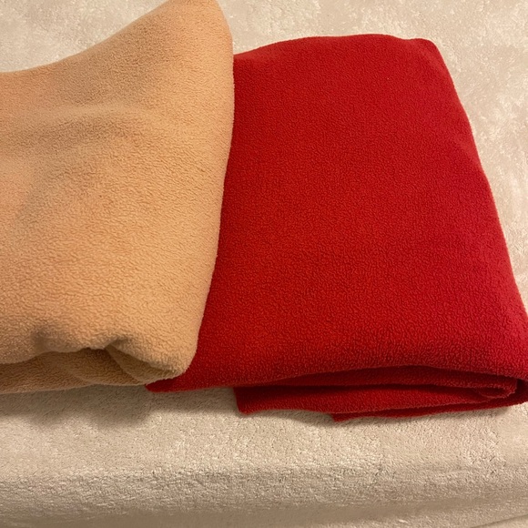 Restoration Hardware Fleece Blanket Throws 100%cotton 2 pcs. - Picture 4 of 10